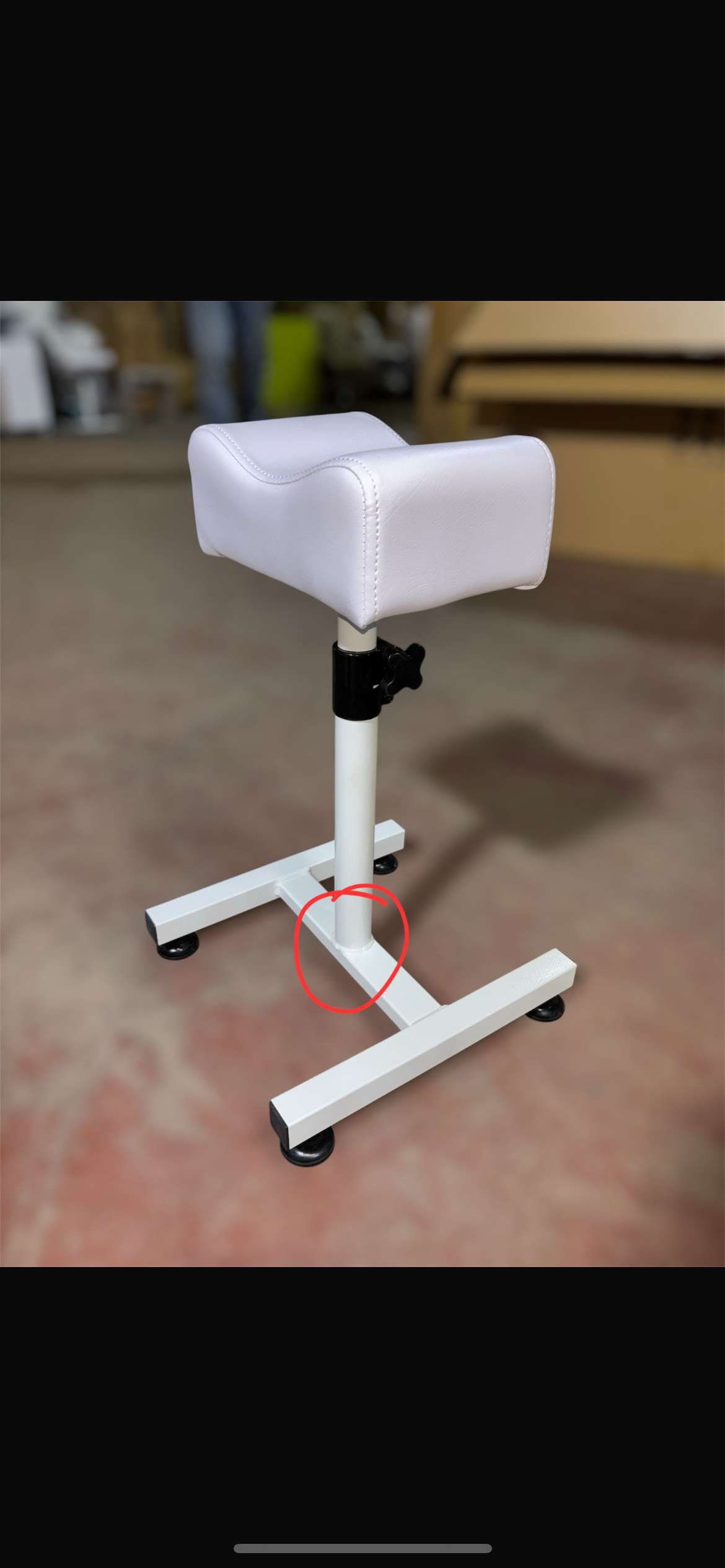 רגלית איכותית לבנה חזקה ויציבה ! ( מצורף תמונה - מולחמת בתחתית הרגלית ולא מוברגת ! )