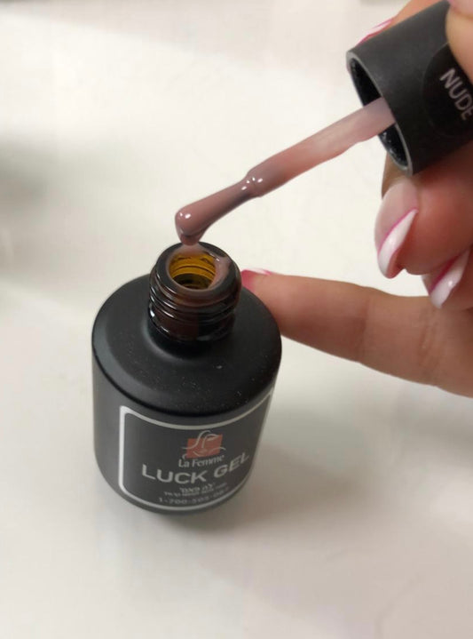 לה פאם - צבעי לק ג׳ל