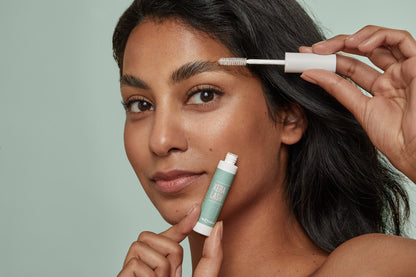 סרום מסקרה לגבות - קומבינל קארלש