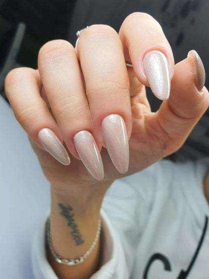 Glamour - עין החתול