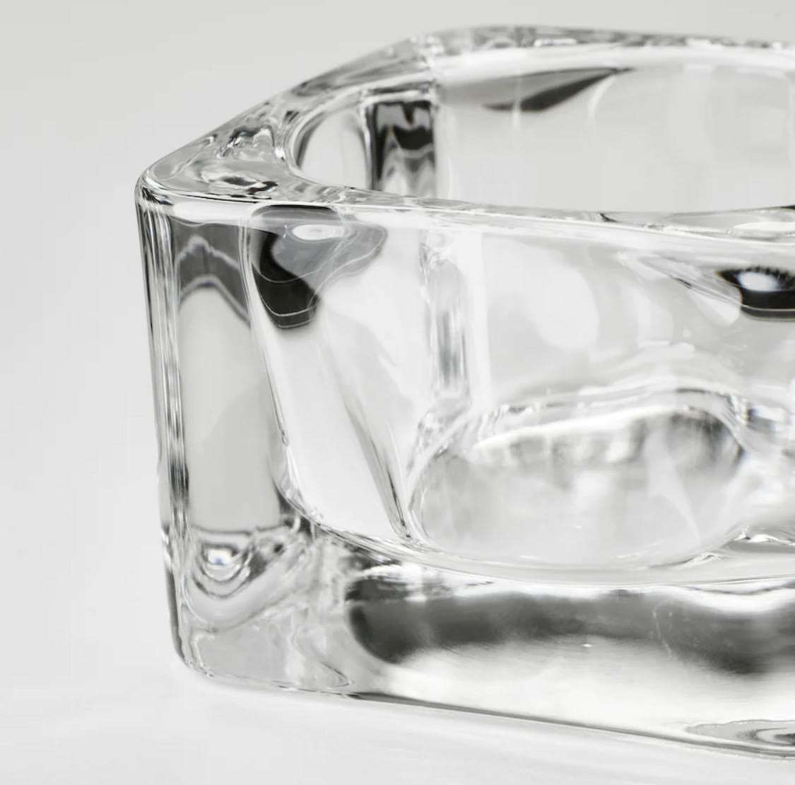 כוס זכוכית לנוזל אקריל